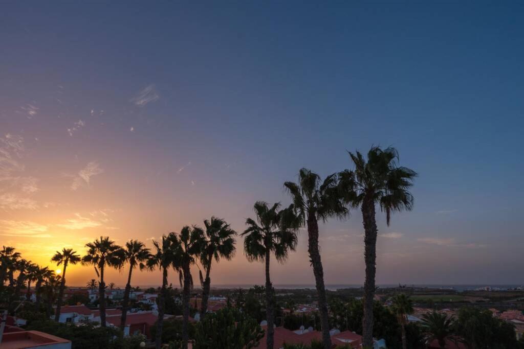 Duplex Con Jardin Y Buenas Vistas Apartment Maspalomas  Exterior photo